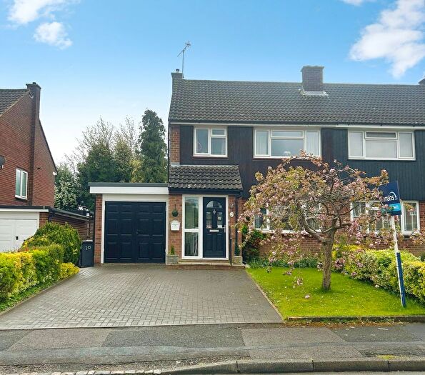4 Bedroom Semi Detached House For Sale In Downs Park, High Wycombe, Buckinghamshire, HP13