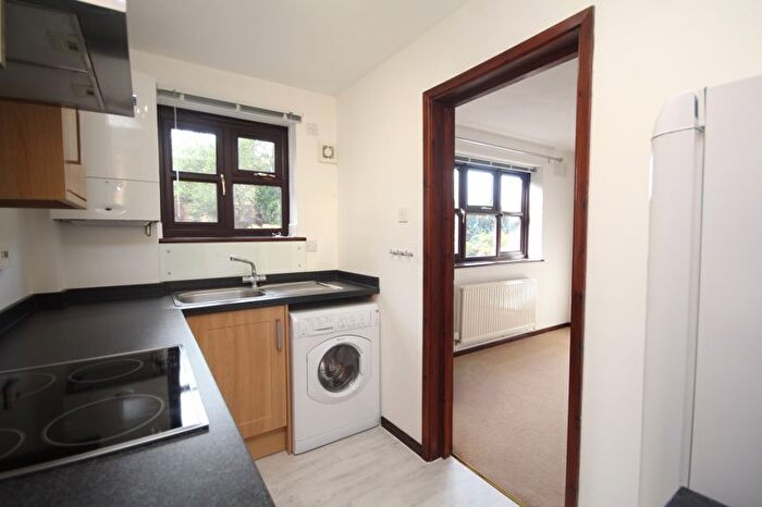 1 Bedroom Flat For Sale In Springwell Road, Tonbridge, TN9