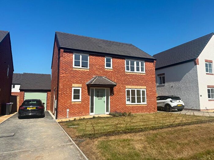 4 Bedroom Detached House For Sale In Chestnut Drive, Louth, Lincolnshire, LN11