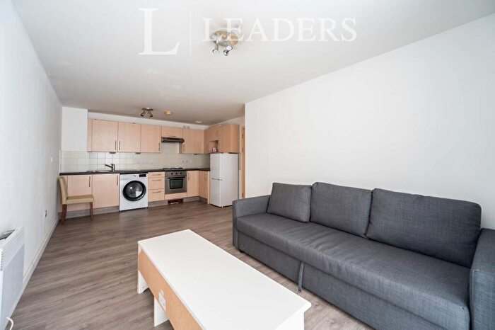 2 Bedroom Apartment To Rent In The Roundhouse, Gunwharf Quays, PO1