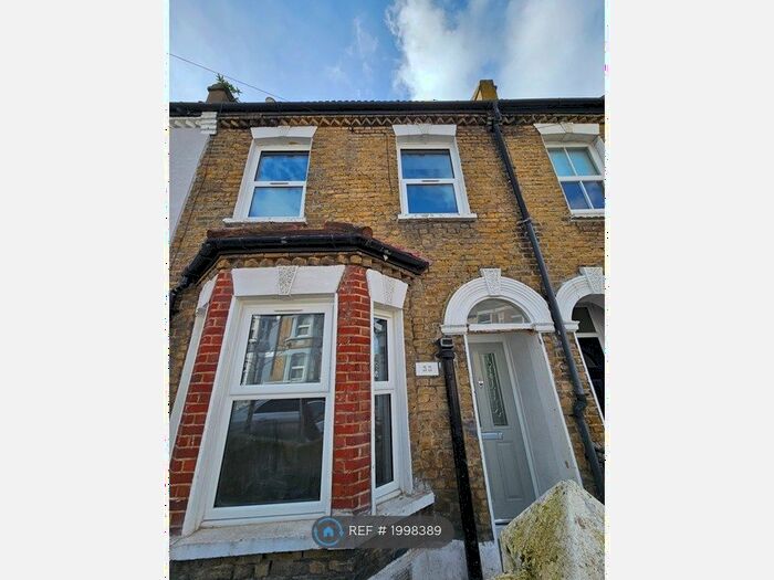 3 Bedroom Terraced House To Rent In Hereward Rd, Tooting, SW17