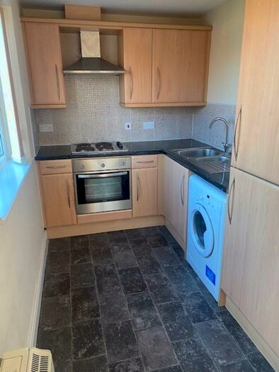 3 Bedroom Flat To Rent In Loxham Street, Bolton, BL3