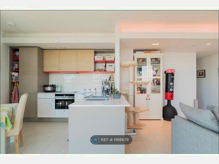 2 Bedroom Flat To Rent In Tidal Basin Road, London, E16