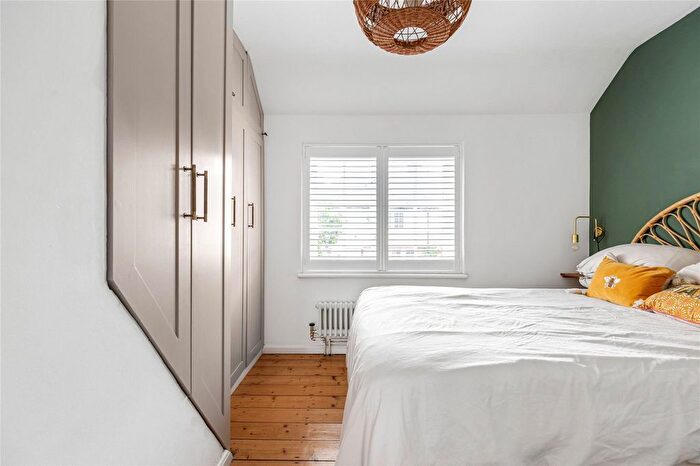2 Bedroom Terraced House For Sale In Coteford Street, Tooting Broadway, SW17