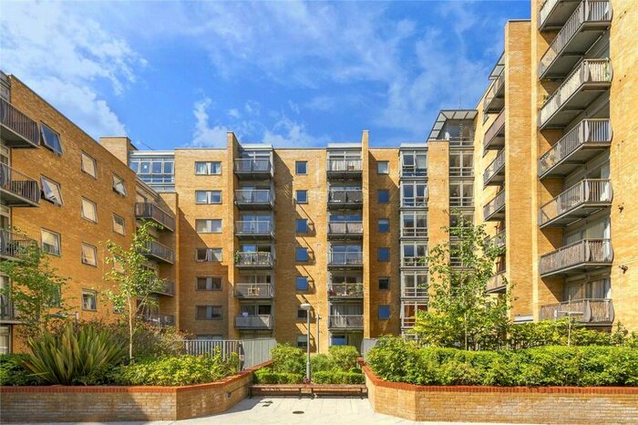 1 Bedroom Flat To Rent In Moore House, Cassilis Road, E14