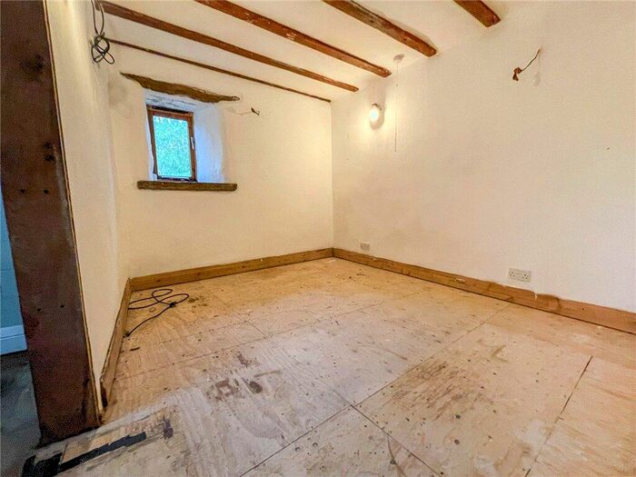 1 Bedroom Barn Conversion For Sale In Kettlewell, Skipton, BD23