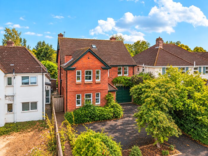 6 Bedroom Detached House For Sale In Blenheim Drive, Oxford, OX2