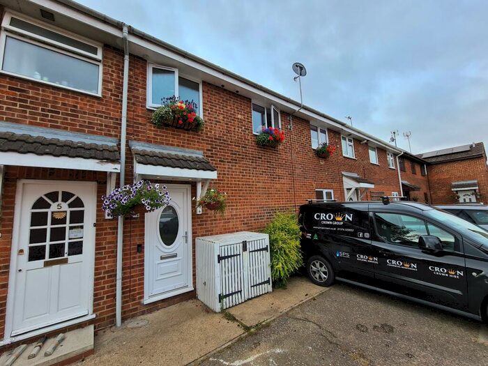 2 Bedroom House To Rent In Frating Court, Braintree, CM7
