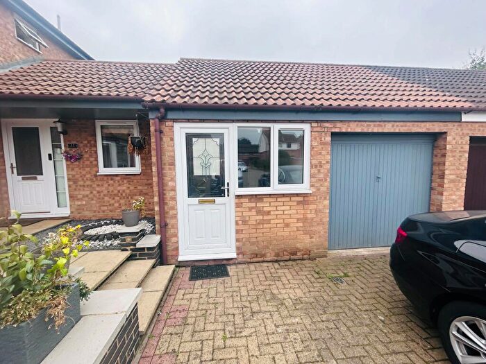 1 Bedroom Apartment To Rent In Kirkstall Place, Oldbrook, MK6