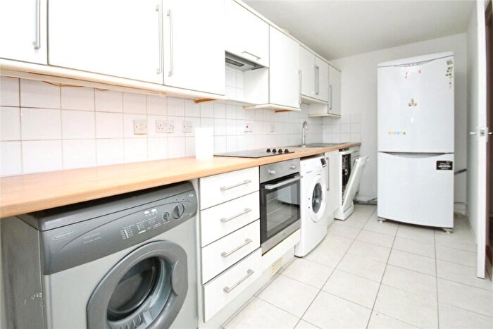 2 Bedroom Apartment To Rent In Goresbrook Road, Dagenham, RM9