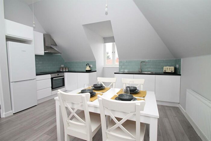 2 Bedroom Flat To Rent In Bellflower House, Hertford Road, Enfield, EN3