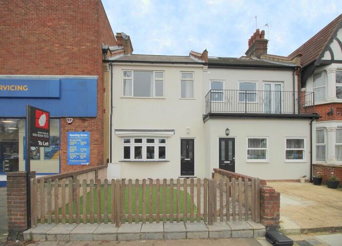 2 Bedroom Flat To Rent In Park View Road, Welling, DA16