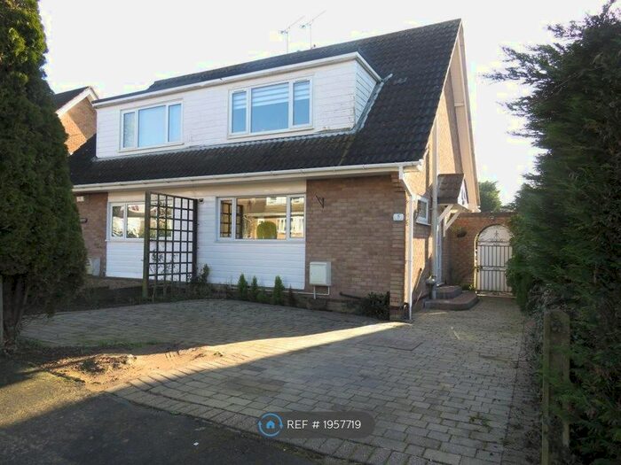 3 Bedroom Semi-Detached House To Rent In Milton Close, Wigston, LE18