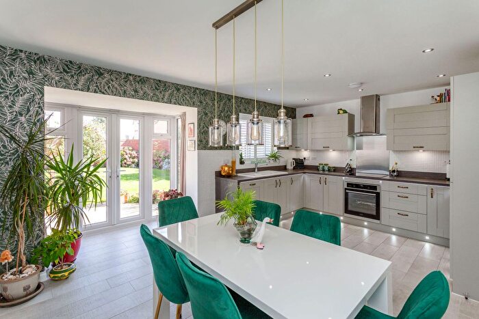 4 Bedroom Detached House For Sale In Vincent Street, Carlton, North Yorkshire, DN14