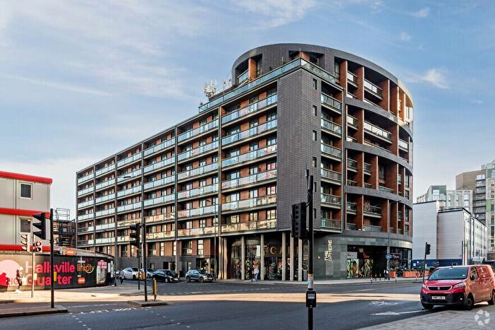 1 Bedroom Flat To Rent In Hallsville Road, Canning Town, E16