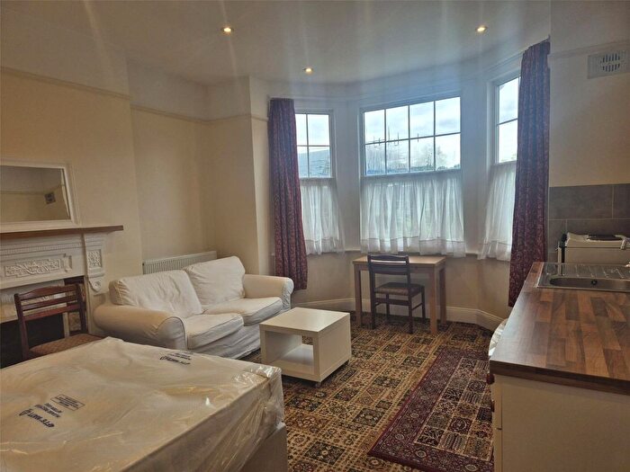 Studio To Rent In Inglis Road, Ealing, London, W5