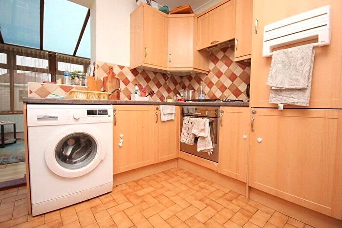 2 Bedroom End Of Terrace House To Rent In Wren Gardens, Dagenham, RM9