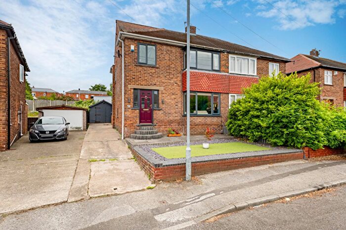 4 Bedroom Semi-Detached House For Sale In Northgate, Barnsley, S75