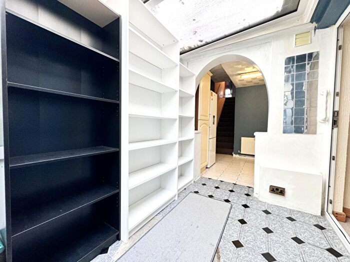 2 Bedroom Terraced House For Sale In Brynmair Road, Aberdare, South Glamorgan, CF44