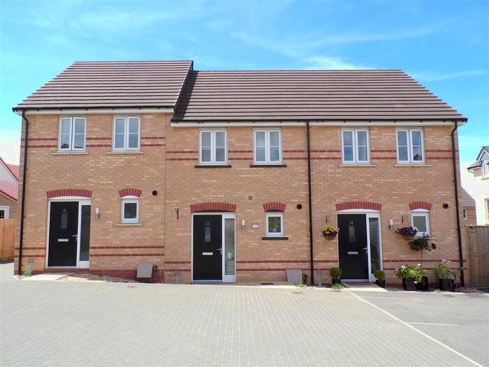 2 Bedroom Terraced House To Rent In Roundswell, Barnstaple, EX31