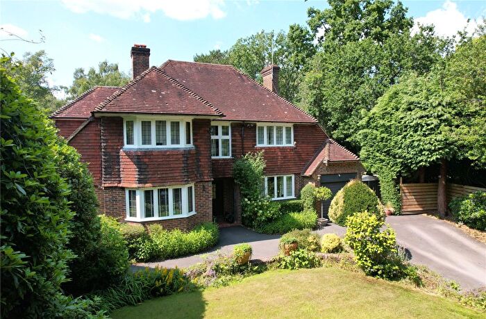 4 Bedroom Detached House For Sale In Rowhills, Farnham, Surrey, GU9