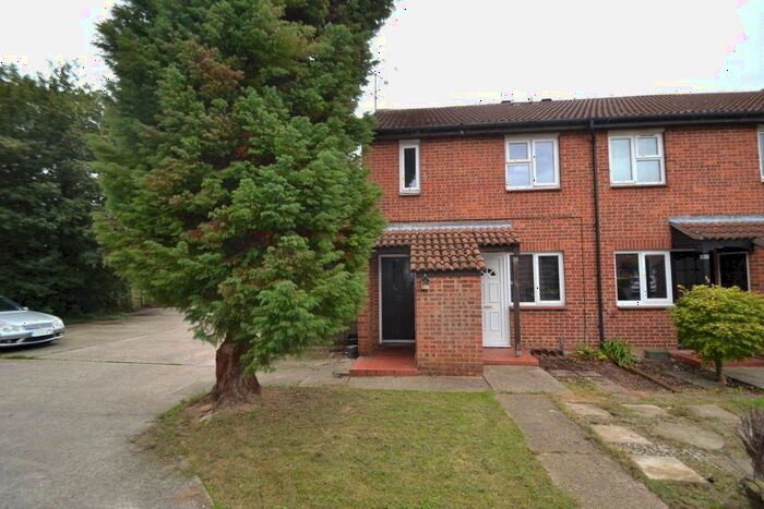 1 Bedroom Maisonette To Rent In Darnay Rise, Newlands Spring, CM1