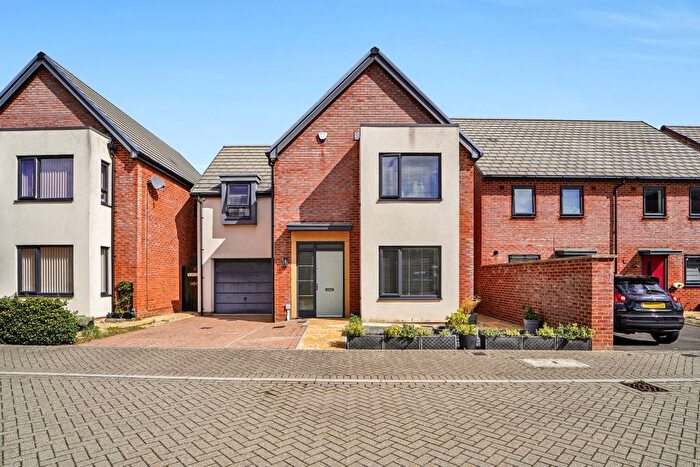 4 Bedroom Detached House For Sale In Minerva Heights, Blunsdon, Swindon, SN26