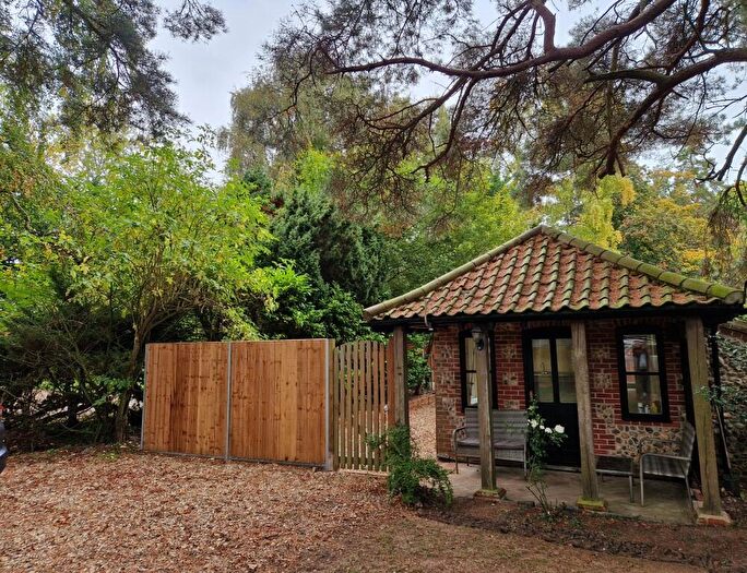 1 Bedroom Cottage For Sale In Willow Cottage, Felbrigg Lodge, School Road, Aylmerton, Norwich, Norfolk, NR11
