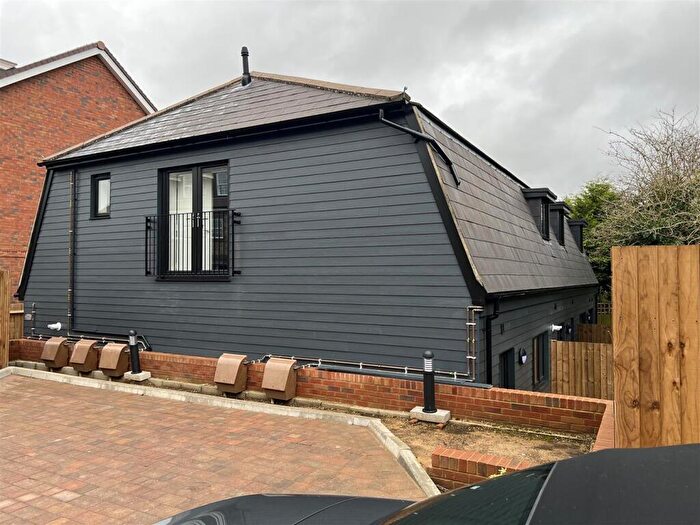 1 Bedroom Apartment To Rent In Saxeway Close, Chartridge Lane, Chesham, HP5