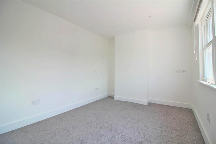 4 Bedroom Terraced House To Rent In Cragg Avenue, Radlett, Hertfordshire, WD7