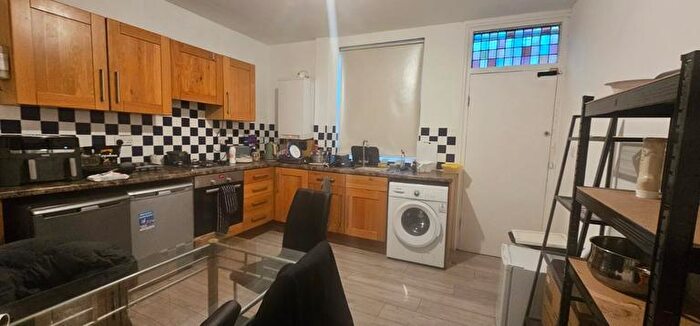 4 Bedroom Terraced House To Rent In Welton Place, Leeds, West Yorkshire, LS6