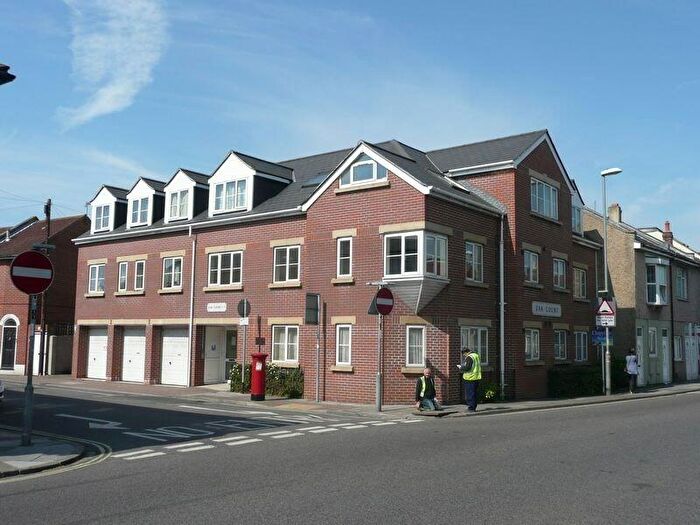 2 Bedroom Apartment To Rent In Zak Court, Guildford Road, Portsmouth, Hampshire, PO1