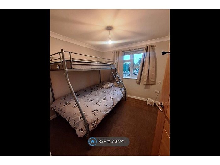 2 Bedroom Flat To Rent In Churchway, Haddenham, Aylesbury, HP17