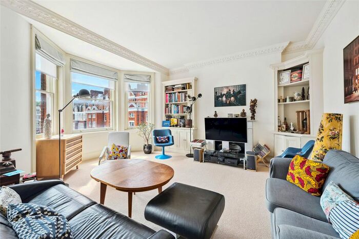3 Bedroom Flat To Rent In Cranley Gardens, South Kensington, London, SW7