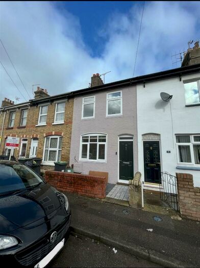 2 Bedroom Terraced House To Rent In Queens Road, Snodland, ME6