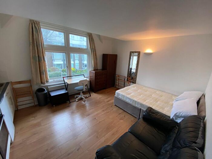 1 Bedroom Flat To Rent In Lansdowne Road, Brighton, BN3