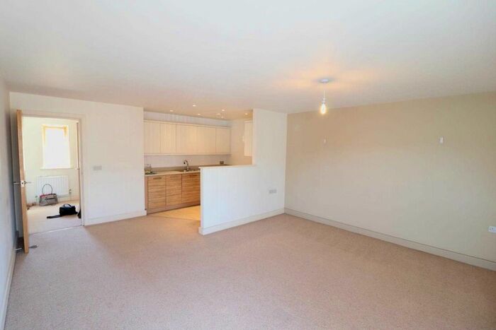 1 Bedroom Semi-Detached House To Rent In Lindsay Court, High Wycombe, HP12