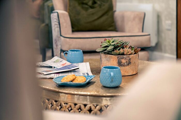 2 Bedroom Flat To Rent In Tadley, RG26