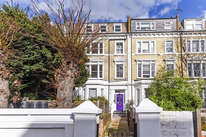 2 Bedroom Flat For Sale In Elsham Road, London, W14