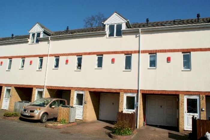 2 Bedroom Terraced House To Rent In Limes Mews, Egham, TW20