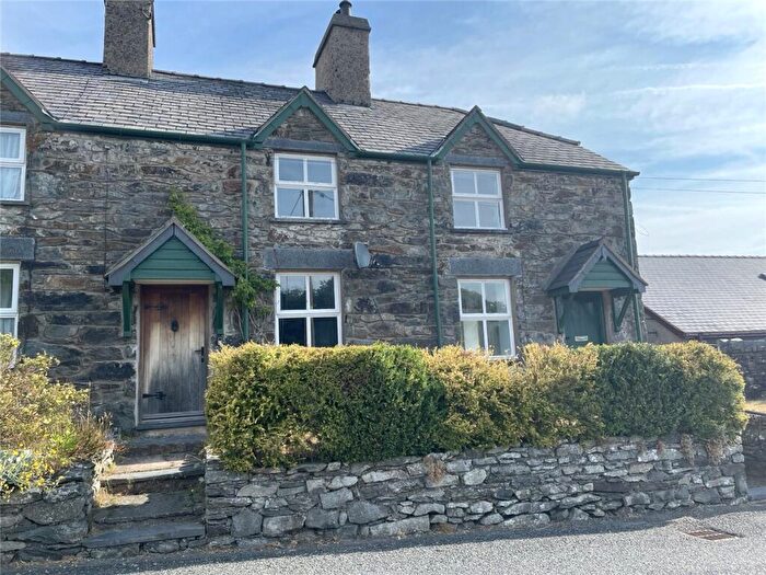 End Of Terrace House To Rent In Ffordd Nebo, Pentrefoelas, Betws-y-Coed, Conwy, LL24