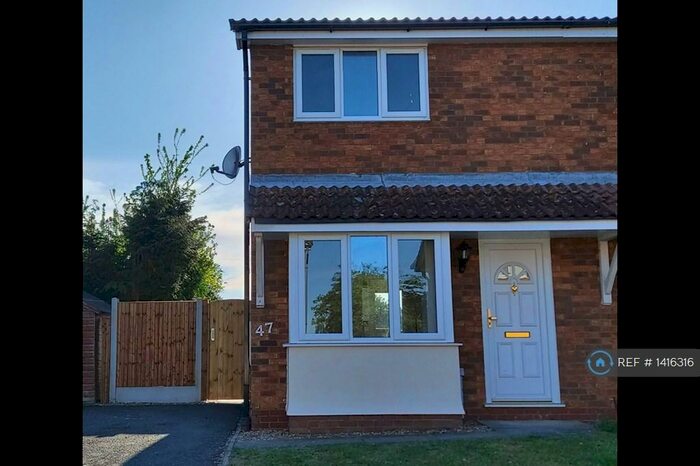 2 Bedroom Semi-Detached House To Rent In Lydgate Close, Lawford, Manningtree, CO11