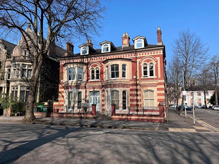 2 Bedroom Flat To Rent In Plasnewydd House, The Parade, Roath, CF24