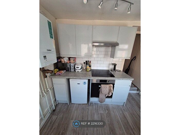 1 Bedroom Flat To Rent In Knowle Road, Bristol, BS4