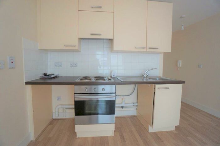 Studio To Rent In Alencon Link, Basingstoke, Hampshire, RG21