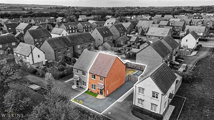 3 Bedroom Semi Detached House For Sale In Milking Lane, Nuneaton, Warwickshire, CV10