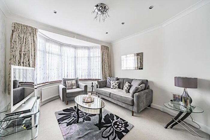 3 Bedroom Semi-Detached House To Rent In Brent, London, NW9