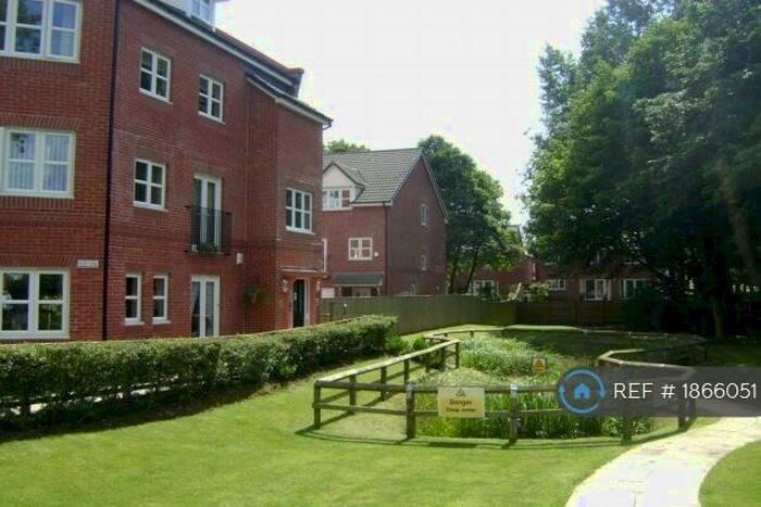2 Bedroom Flat To Rent In Duxbury Gardens, Chorley, PR7
