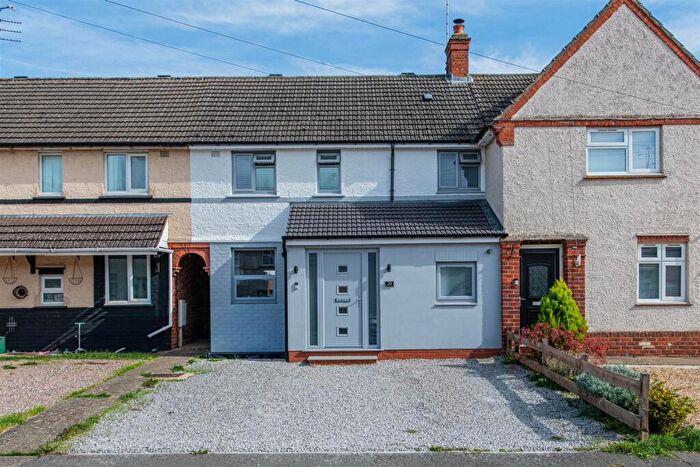 3 Bedroom Terraced House For Sale In West Avenue, Burton Latimer, NN15