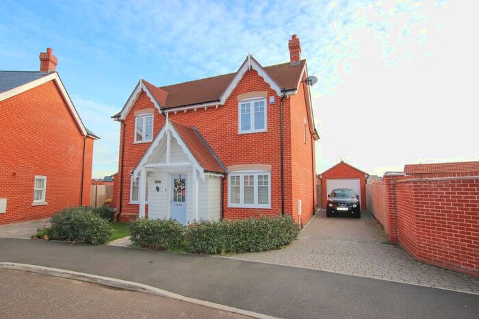 4 Bedroom Detached House To Rent In Panache Road, Colchester CO4
